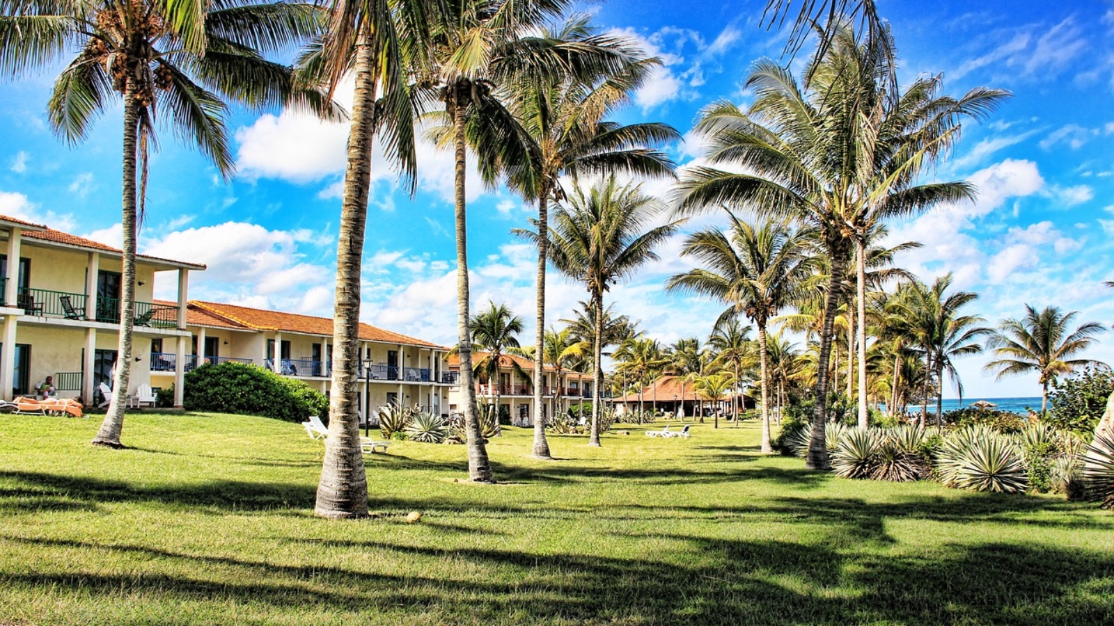 hotel, hotel complex, cuba