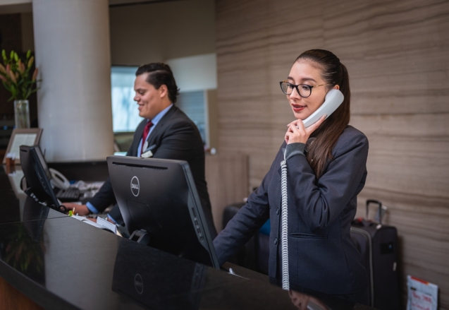 receptionists, phone call, hotel